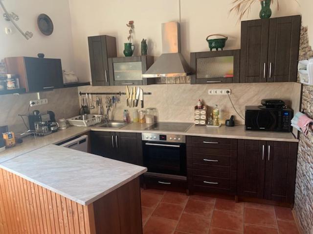Erd - Csendes, Kenyelmes Csaladi Haz Apartment Ngoại thất bức ảnh